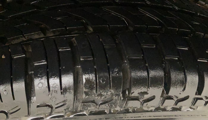2013 Tata Nano LX, Petrol, Manual, 11,667 km, Left Rear Tyre Tread
