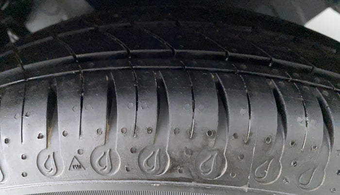 2021 Datsun Redi Go T (O), Petrol, Manual, 50 km, Left Front Tyre Tread