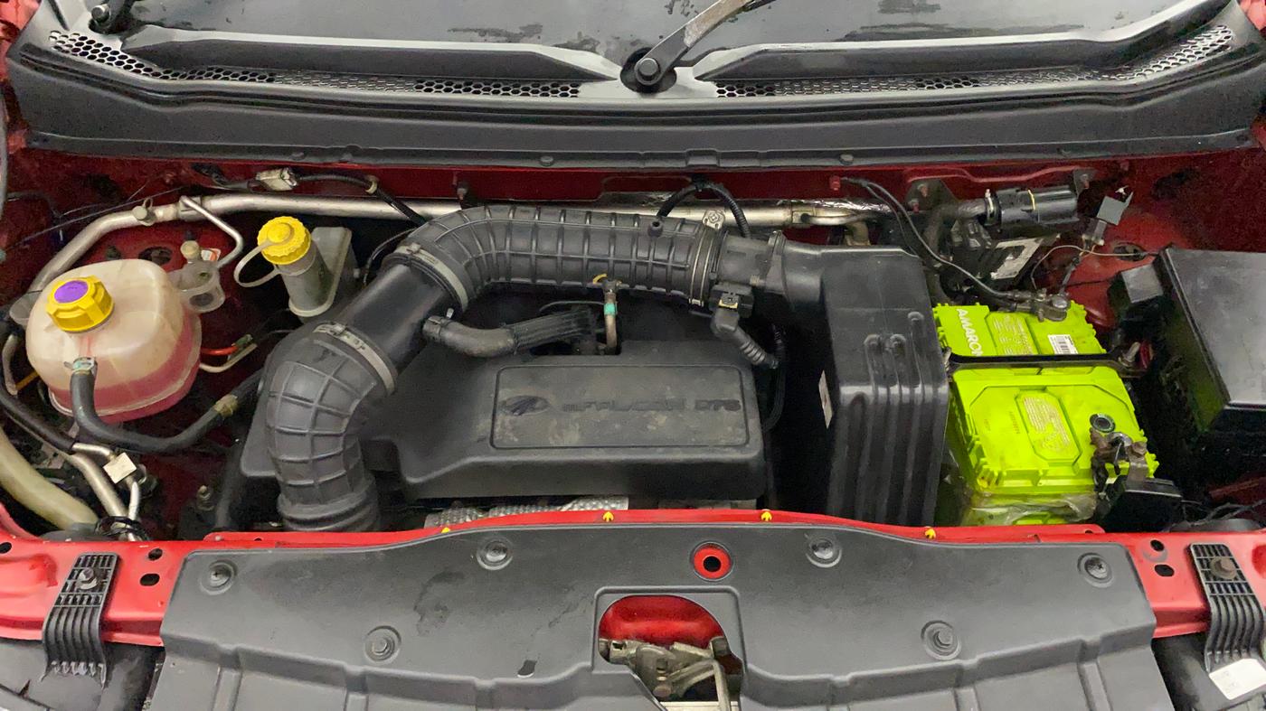 2017 Mahindra KUV 100 NXT K4+ D 6 STR, Diesel, Manual, 1,05,992 km, Engine View