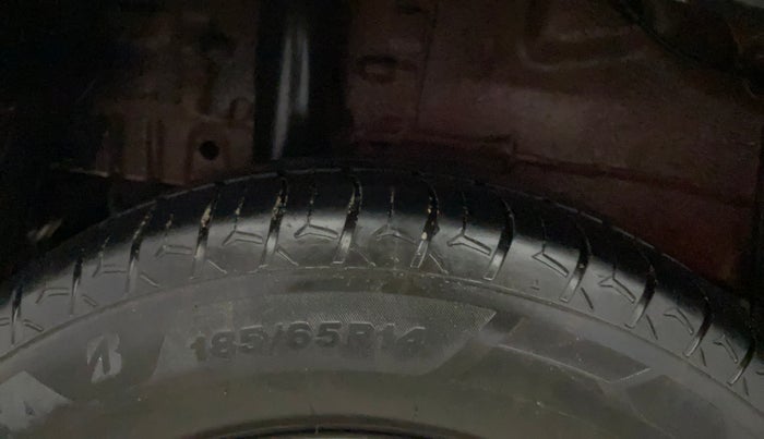 2017 Mahindra KUV 100 NXT K4+ D 6 STR, Diesel, Manual, 1,05,987 km, Right Rear Tyre Tread