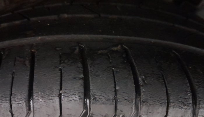 2022 Hyundai NEW I20 ASTA (O) 1.0 TURBO GDI DCT, Petrol, Automatic, 33,215 km, Left Rear Tyre Tread