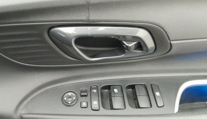 2022 Hyundai NEW I20 ASTA (O) 1.0 TURBO GDI DCT, Petrol, Automatic, 33,215 km, Driver Side Door Panels Control