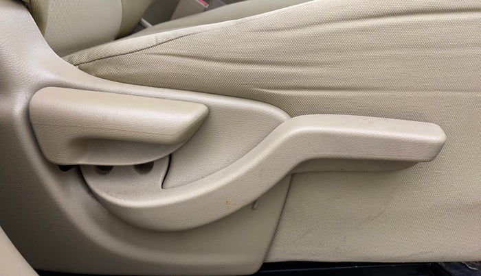 2017 Honda Amaze 1.2L I-VTEC SX, Petrol, Manual, 85,588 km, Driver Side Adjustment Panel