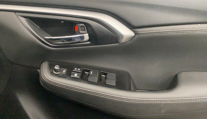 2023 Toyota URBAN CRUISER HYRYDER V AT NEO DRIVE, Petrol, Automatic, 28,770 km, Driver Side Door Panels Control