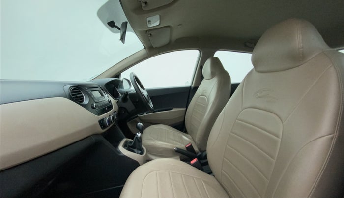 2015 Hyundai Grand i10 SPORTZ 1.2 KAPPA VTVT, Petrol, Manual, 77,187 km, Right Side Front Door Cabin