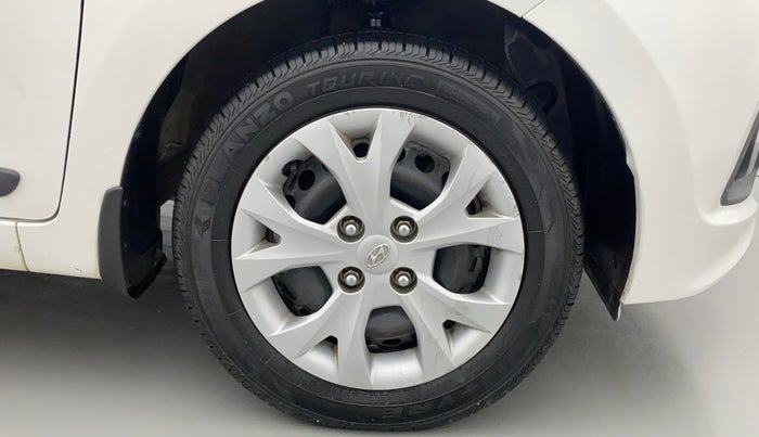 2015 Hyundai Grand i10 SPORTZ 1.2 KAPPA VTVT, Petrol, Manual, 77,187 km, Right Front Wheel