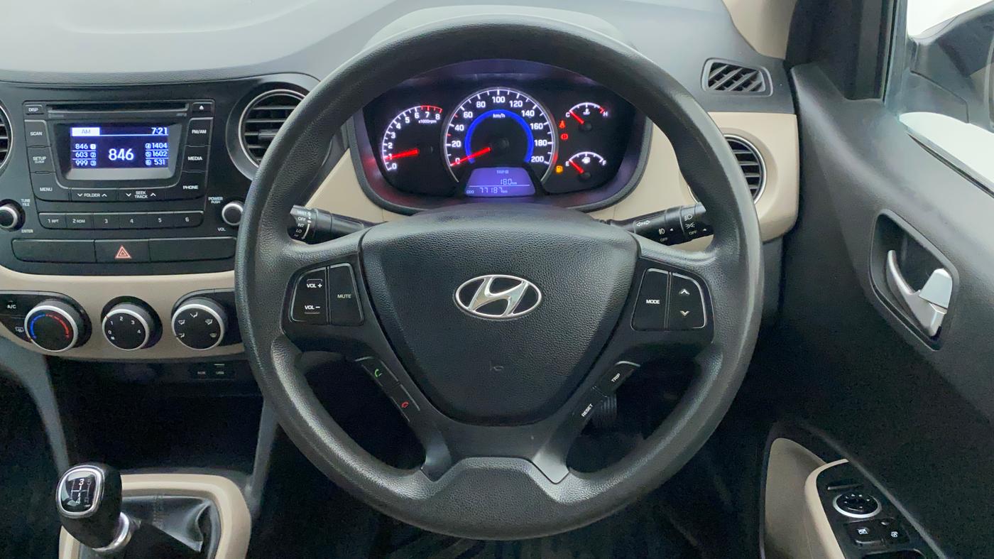 2015 Hyundai Grand i10 SPORTZ 1.2 KAPPA VTVT, Petrol, Manual, 77,187 km, Steering Wheel Close Up