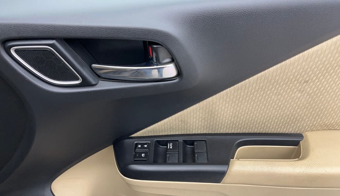 2019 Honda City 1.5L I-VTEC V MT, Petrol, Manual, 40,751 km, Driver Side Door Panels Control