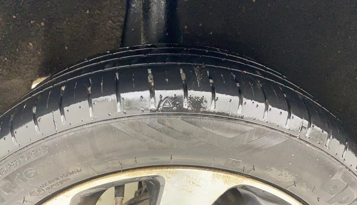 2019 Maruti Baleno ZETA PETROL 1.2, Petrol, Manual, 1,10,680 km, Right Rear Tyre Tread