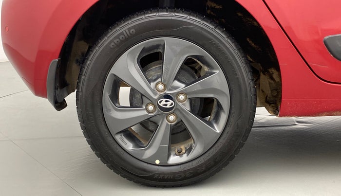 2019 Hyundai Grand i10 SPORTZ DUAL TONE 1.2 VTVT, Petrol, Manual, 12,654 km, Right Rear Wheel