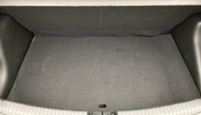 2019 Hyundai Grand i10 SPORTZ DUAL TONE 1.2 VTVT, Petrol, Manual, 12,654 km, Boot Inside
