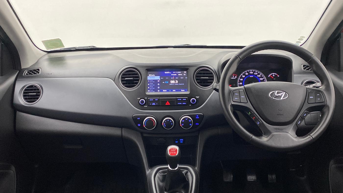 2019 Hyundai Grand i10 SPORTZ DUAL TONE 1.2 VTVT, Petrol, Manual, 12,654 km, Dashboard