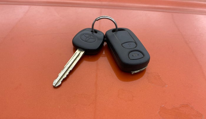 2017 Toyota Etios GD, Diesel, Manual, 86,895 km, Key Close Up