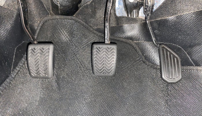 2017 Toyota Etios GD, Diesel, Manual, 86,895 km, Pedals