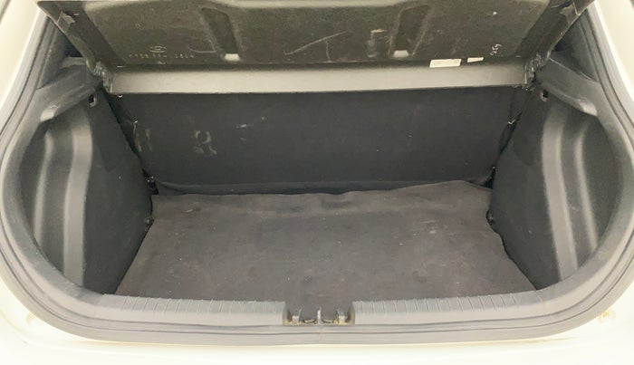 2019 Hyundai Elite i20 SPORTZ PLUS 1.2, Petrol, Manual, 35,837 km, Boot Inside