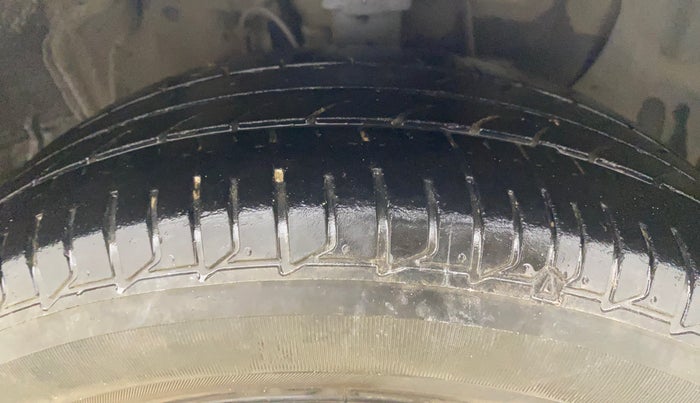 2019 Hyundai Elite i20 SPORTZ PLUS 1.2, Petrol, Manual, 35,837 km, Right Front Tyre Tread