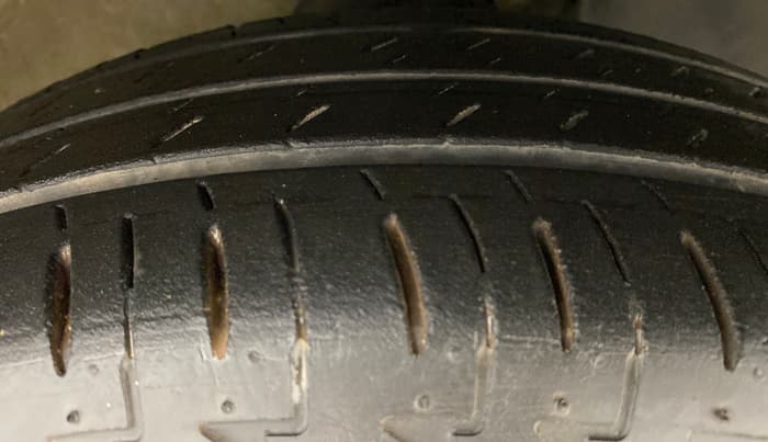 2021 Maruti IGNIS ALPHA 1.2 AMT, Petrol, Automatic, 11,606 km, Right Front Tyre Tread