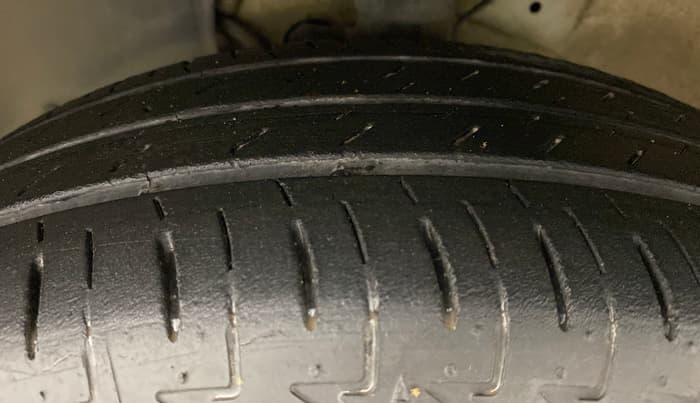 2021 Maruti IGNIS ALPHA 1.2 AMT, Petrol, Automatic, 11,606 km, Left Front Tyre Tread