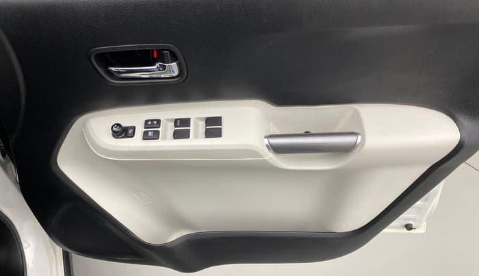 2021 Maruti IGNIS ALPHA 1.2 AMT, Petrol, Automatic, 11,606 km, Driver Side Door Panels Control