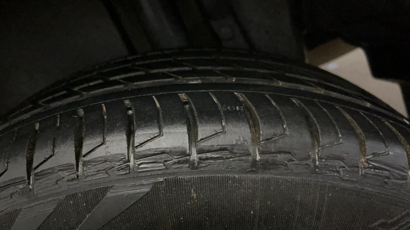 2016 Maruti Swift Dzire LXI (O), CNG, Manual, 46,775 km, Left Rear Tyre Tread