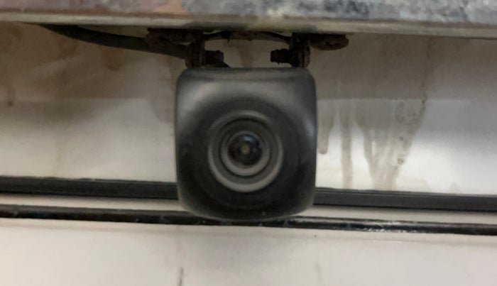 2016 Maruti Swift Dzire LXI (O), CNG, Manual, 46,710 km, Parking Camera