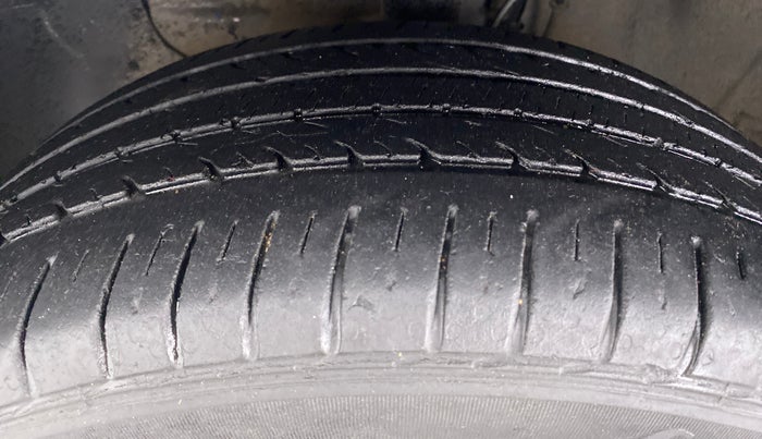 2019 Hyundai Elite i20 1.2  ASTA (O) CVT, Petrol, Automatic, 26,175 km, Left Front Tyre Tread