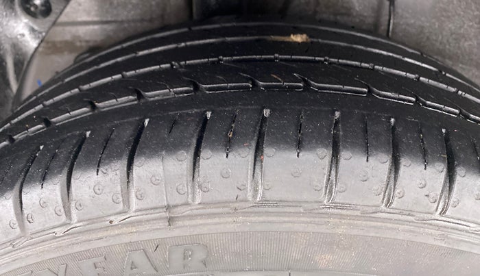 2019 Hyundai Elite i20 1.2  ASTA (O) CVT, Petrol, Automatic, 26,175 km, Right Rear Tyre Tread