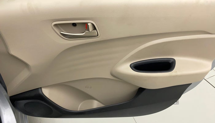 2019 Hyundai NEW SANTRO SPORTZ AMT, Petrol, Automatic, 9,918 km, Driver Side Door Panels Control