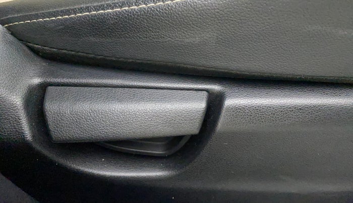2019 Hyundai NEW SANTRO SPORTZ AMT, Petrol, Automatic, 9,918 km, Driver Side Adjustment Panel