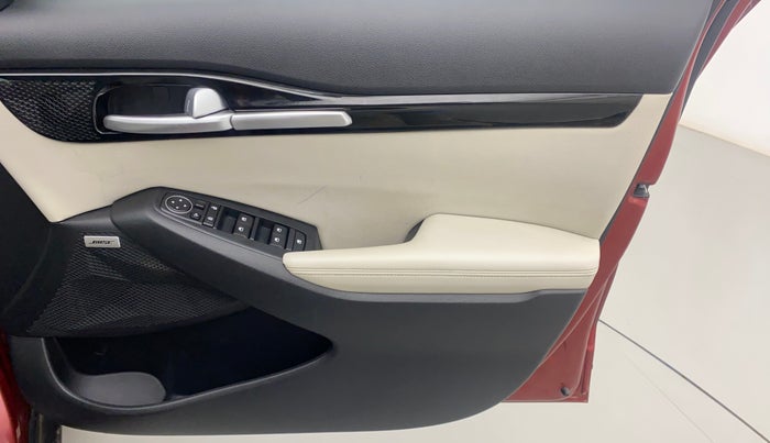 2020 KIA SELTOS HTX PLUS 1.5 DIESEL, Diesel, Manual, 38,224 km, Driver Side Door Panels Control