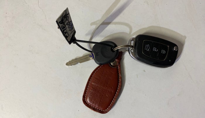 2025 Hyundai EXTER EX 1.2 MT, Petrol, Manual, 9,763 km, Key Close Up