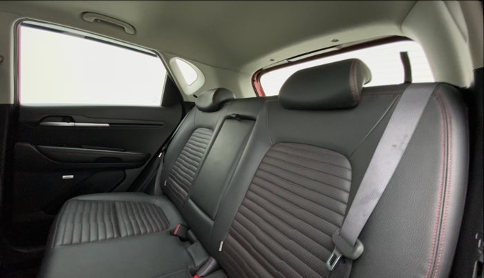 2020 KIA SONET GTX PLUS 1.5D  AT, Diesel, Automatic, 19,931 km, Right Side Rear Door Cabin