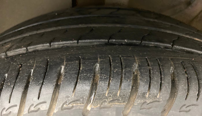 2020 KIA SONET GTX PLUS 1.5D  AT, Diesel, Automatic, 19,931 km, Left Front Tyre Tread