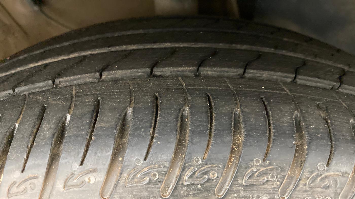 2020 KIA SONET GTX PLUS 1.5D  AT, Diesel, Automatic, 19,931 km, Right Front Tyre Tread