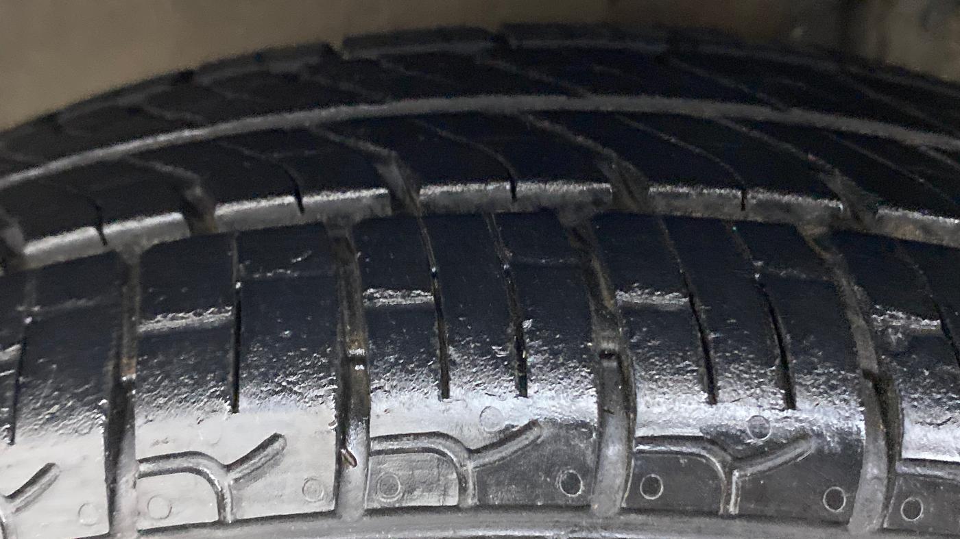 2012 Maruti Zen Estilo LXI, Petrol, Manual, 46,662 km, Left Front Tyre Tread