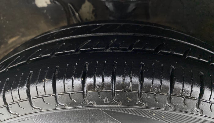 2020 Maruti Alto LXI, Petrol, Manual, 45,282 km, Left Front Tyre Tread