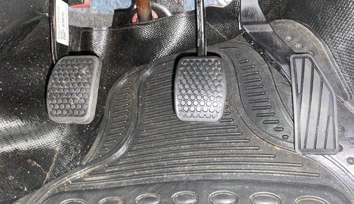 2021 Maruti Alto VXI, Petrol, Manual, 64,896 km, Pedals