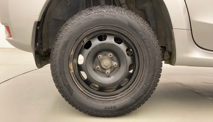 2014 Nissan Terrano XL (D), Diesel, Manual, 92,551 km, Right Rear Wheel