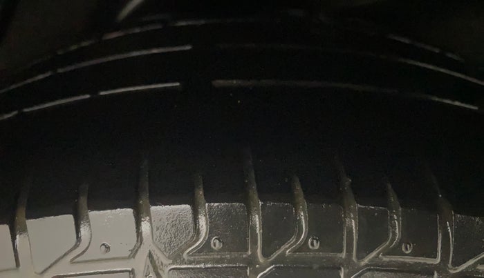 2012 Hyundai Verna FLUIDIC 1.6 VTVT SX, Petrol, Manual, 1,00,626 km, Left Rear Tyre Tread