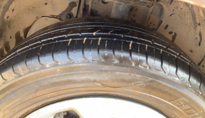 2018 Tata Tiago XT PETROL, Petrol, Manual, 61,258 km, Left Front Tyre Tread