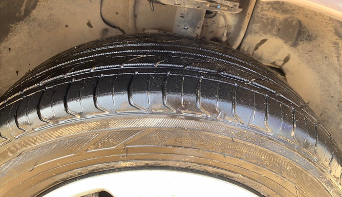 2018 Tata Tiago XT PETROL, Petrol, Manual, 61,258 km, Right Front Tyre Tread