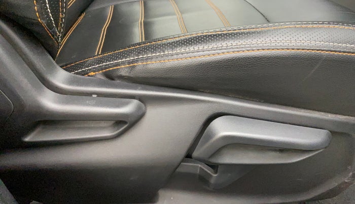 2020 Tata Tiago XZ PLUS PETROL, Petrol, Manual, 34,351 km, Driver Side Adjustment Panel
