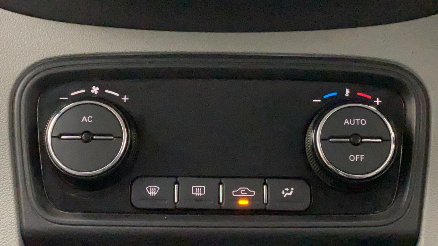 2020 Tata Tiago XZ PLUS PETROL, Petrol, Manual, 34,351 km, Automatic Climate Control