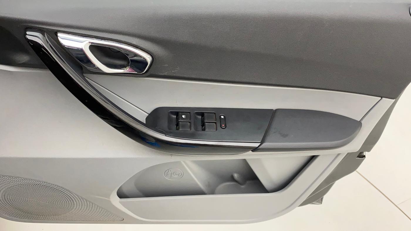 2020 Tata Tiago XZ PLUS PETROL, Petrol, Manual, 34,351 km, Driver Side Door Panels Control