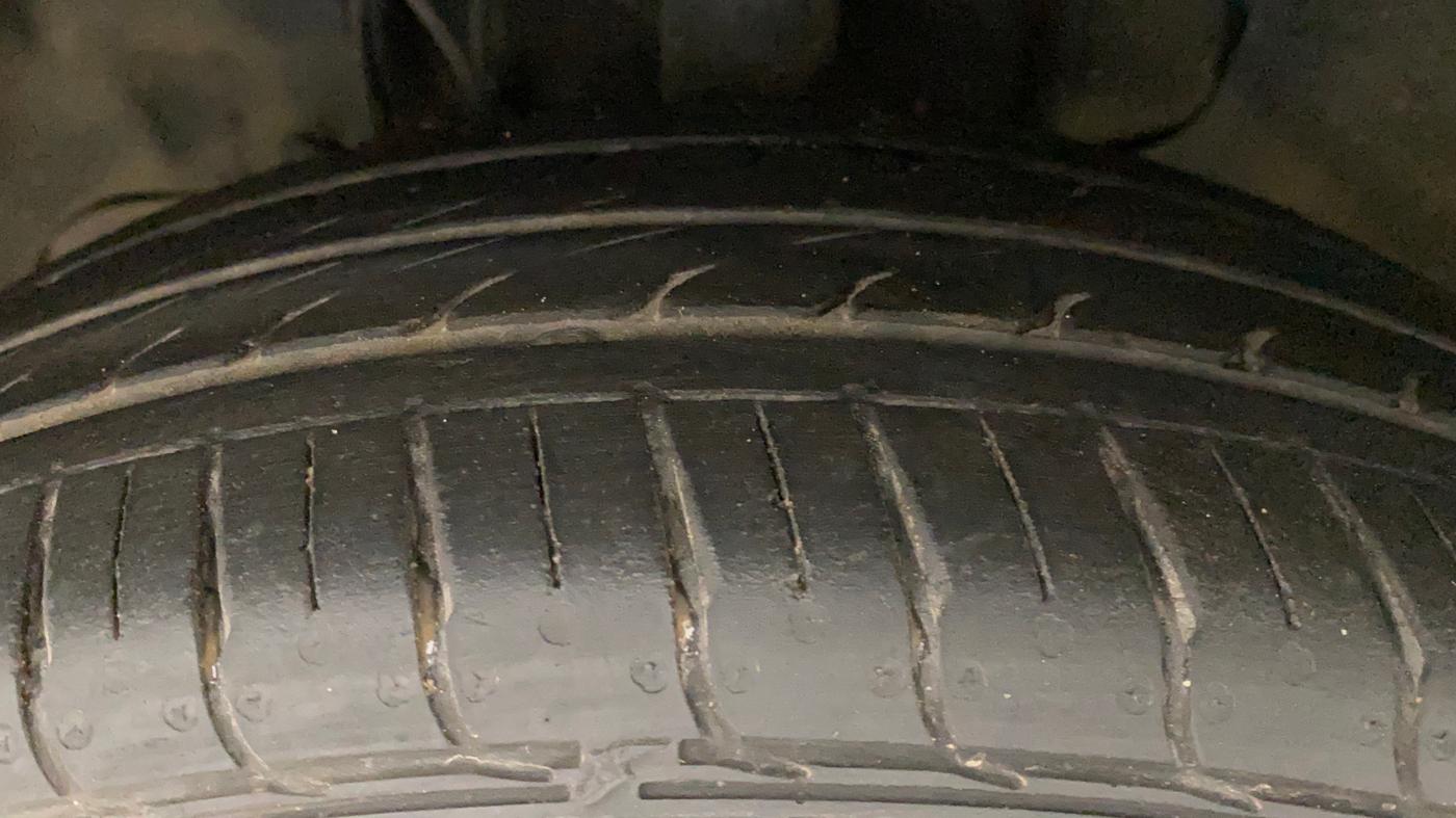 2020 Tata Tiago XZ PLUS PETROL, Petrol, Manual, 34,351 km, Left Front Tyre Tread