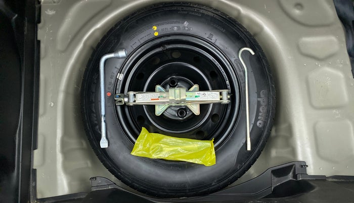 2019 Maruti Swift VXI, Petrol, Manual, 42,392 km, Spare Tyre
