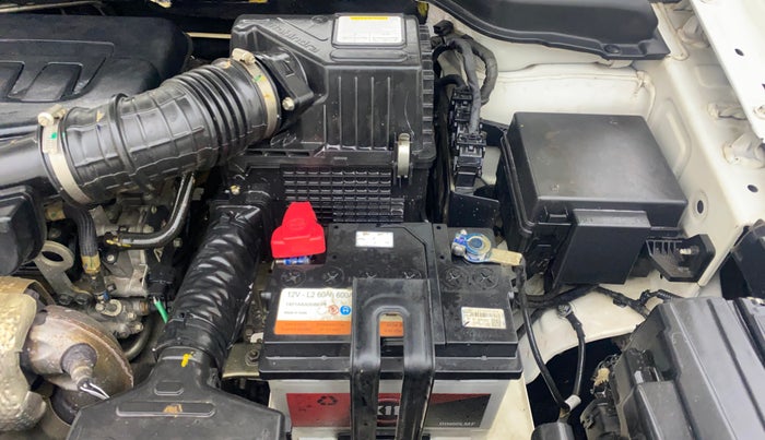 2022 Mahindra XUV300 W8 (O) 1.2 PETROL AMT, Petrol, Automatic, 18,872 km, Engine View - Left