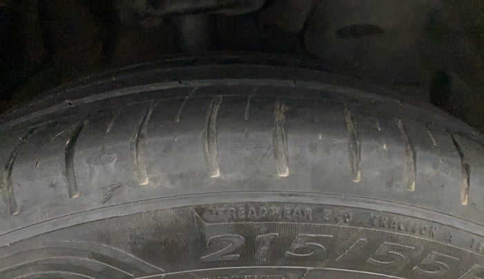 2021 MG HECTOR SHARP HYBRID 1.5 PETROL, Petrol, Manual, 62,222 km, Right Front Tyre Tread