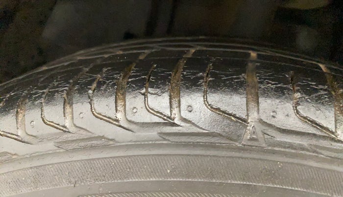 2021 Tata NEXON XZ PLUS PETROL SUNROOF, Petrol, Manual, 62,258 km, Left Front Tyre Tread
