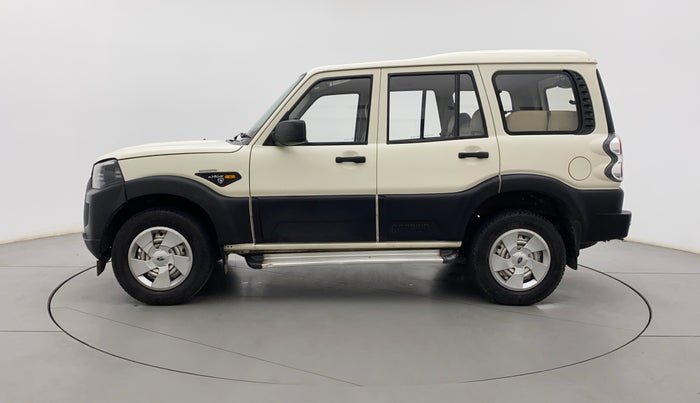 2016 Mahindra Scorpio S4, Diesel, Manual, 90,940 km, Left Side